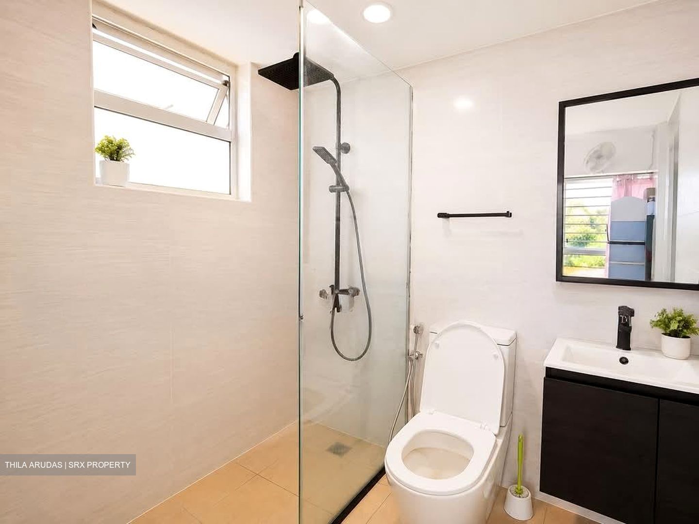 The Woodgrove (D25), Apartment #557848311